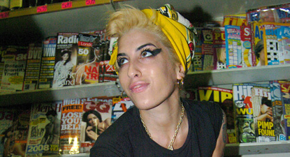 Amy Winehouse, muerta de risa