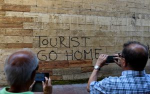 Turismo insostenible