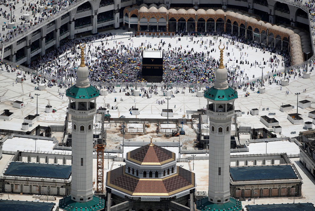 Una vista aérea de la Kaaba en la Gran Mezquita en la ciudad sagrada de La Meca (Arabia Saudi). REUTERS / Umit Bektas