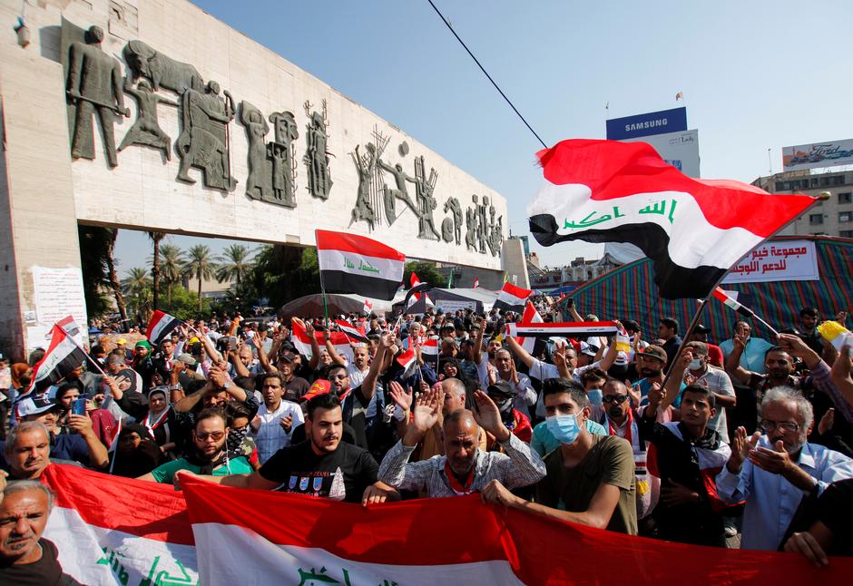 Imagen de una manifestación en la plaza Tahrir en Bagdad. REUTERS