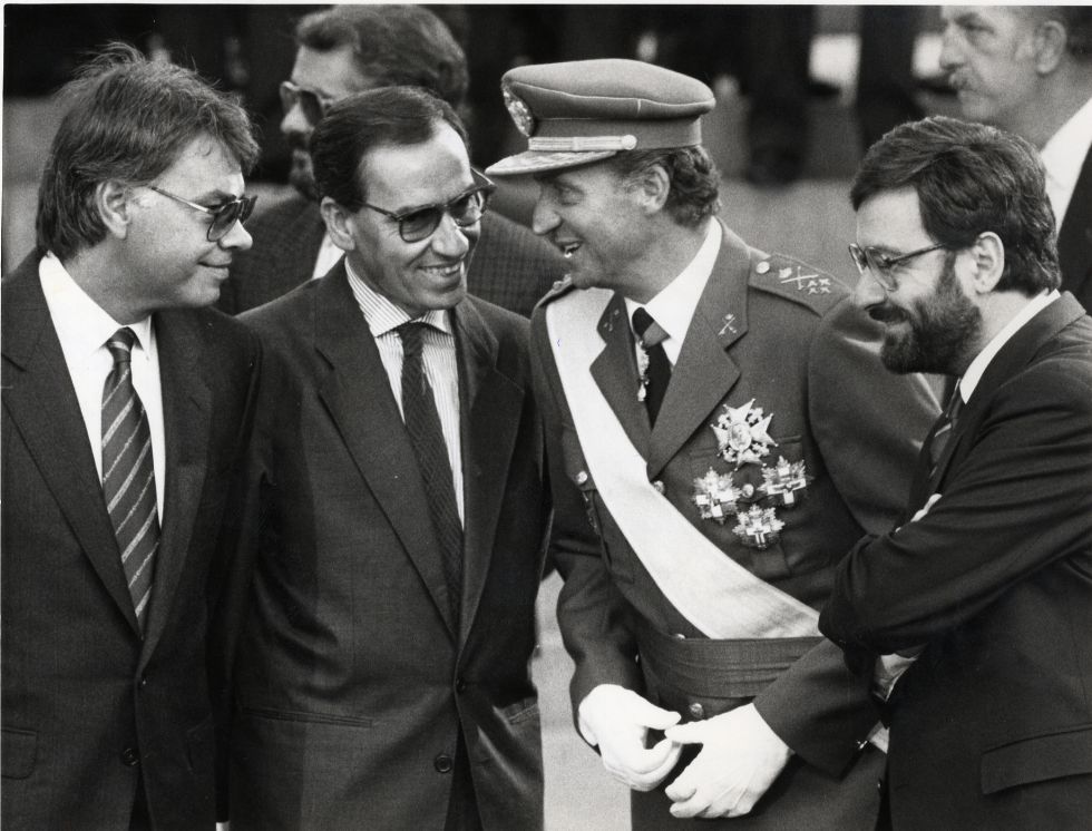 González Guerra Juan Carlos I Serra 1988 ARCHIVO EFE