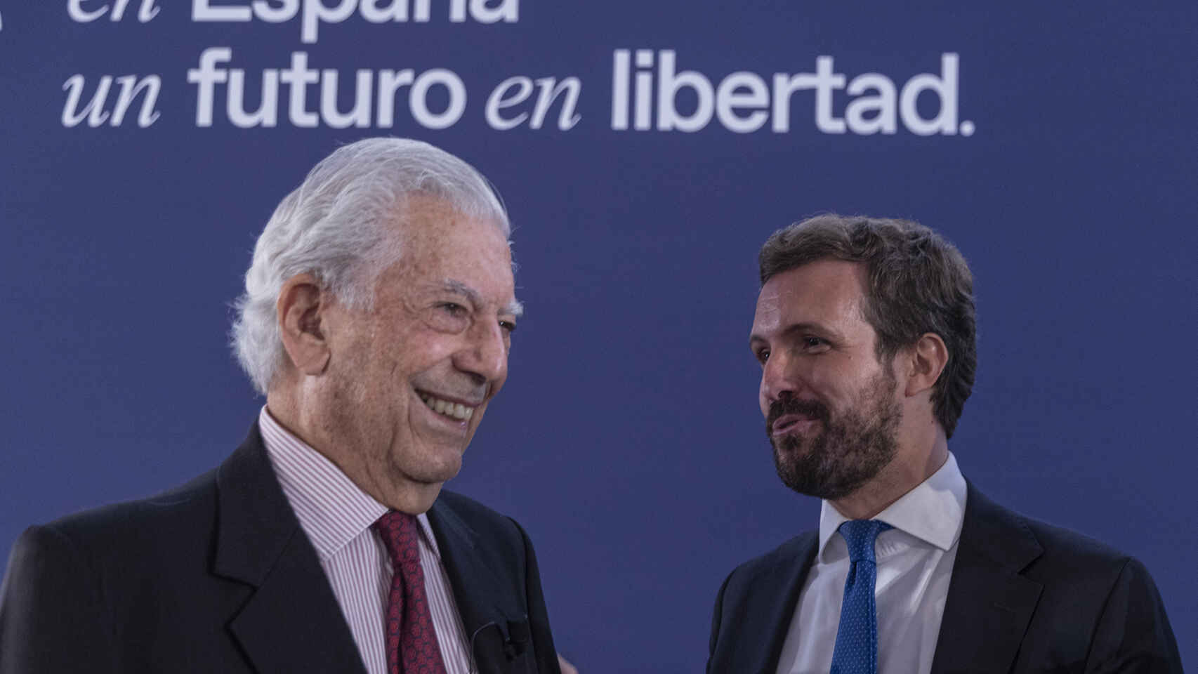 Vargas Llosa y Casado en la Convención PP Sept21 EP
