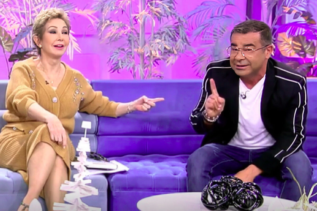 Ana Rosa Quintana y Jorge Javier Vázquez en un programa de Mediaset.