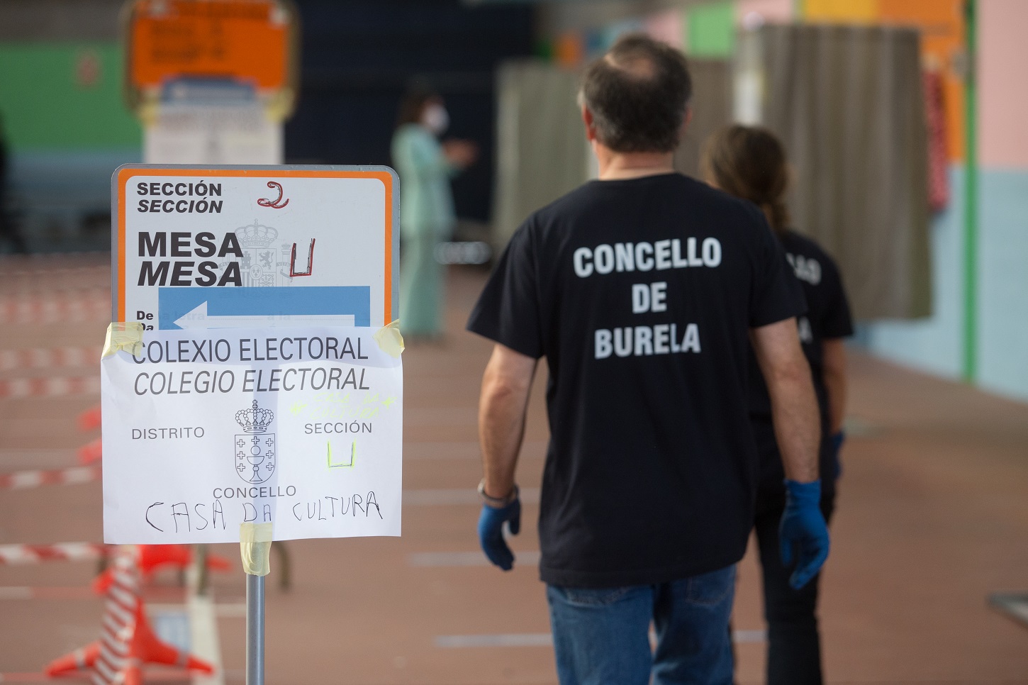 Un colegio electoral en las autonómicas de Galicia de 2020 en la población de Burela, en la comarca de A Mariña, Lugo. EUROPA PRESS/Carlos Castro