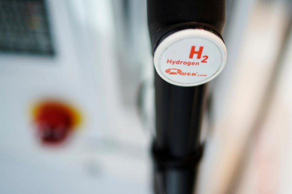 Un surtidor de hidrógeno para coches propulsados por este combustible. - Mark Blinch / REUTERS
