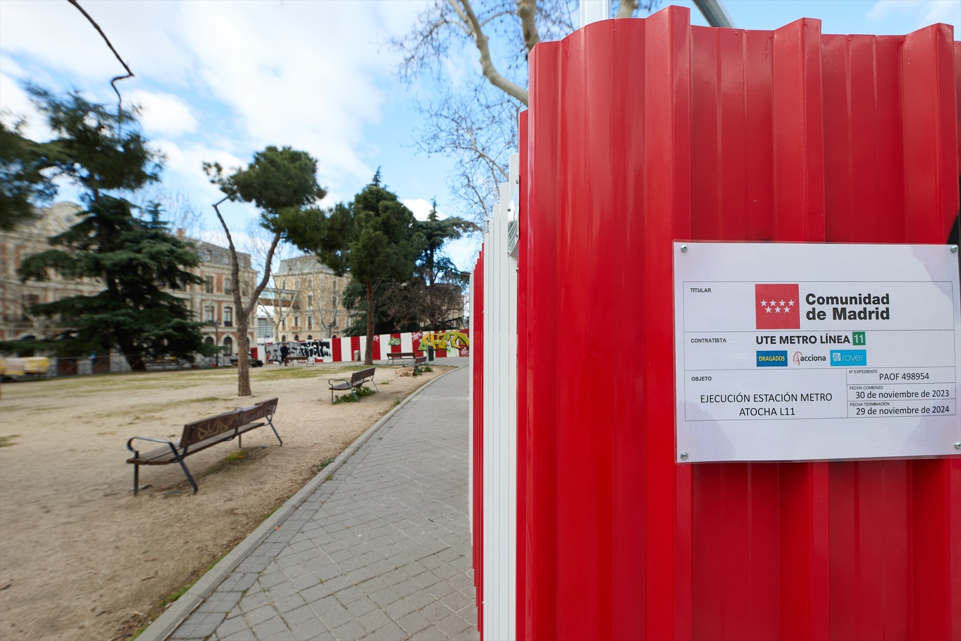 Una zona destinada a las obras de la línea 11 de Metro, en los jardines Jimena Quirós, a 3 de marzo de 2024, en Madrid (España).- Jesús Hellín / Europa Press