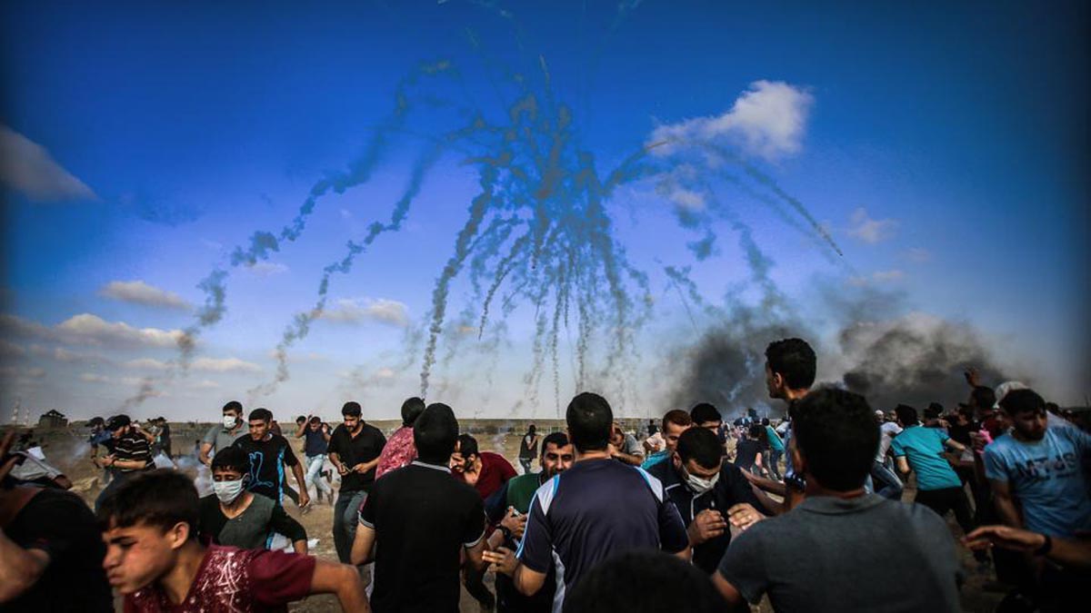 Una de las marchas del retorno celebradas semanalmente en frente de la barrera de Gaza.