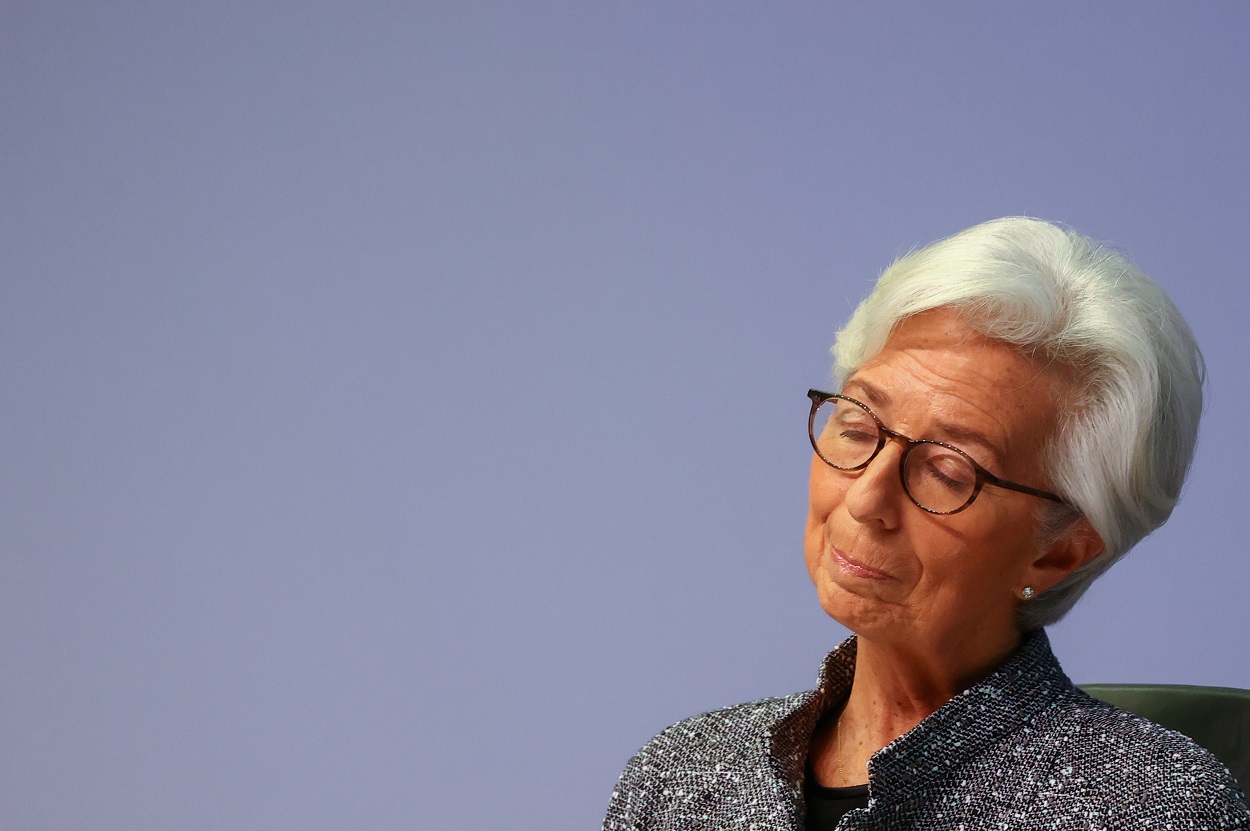 La presidenta del BCE, Christina Lagarde, durante una rueda de prensa en la sede la institución, en Fráncfort. REUTERS/Kai Pfaffenbach