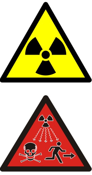 El símbolo internacional de peligro radiológico (arriba) y el nuevo específico para las radiaciones ionizantes (abajo).