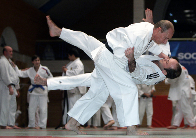 15_topshots-russia-judo-916135-01-06-20091219-160222.jpg
