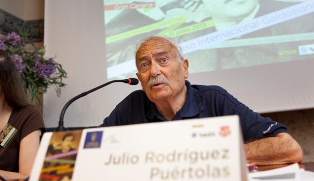 Julio Rodríguez Puértolas, en el X Congreso Internacional de Estudios Galdosianos