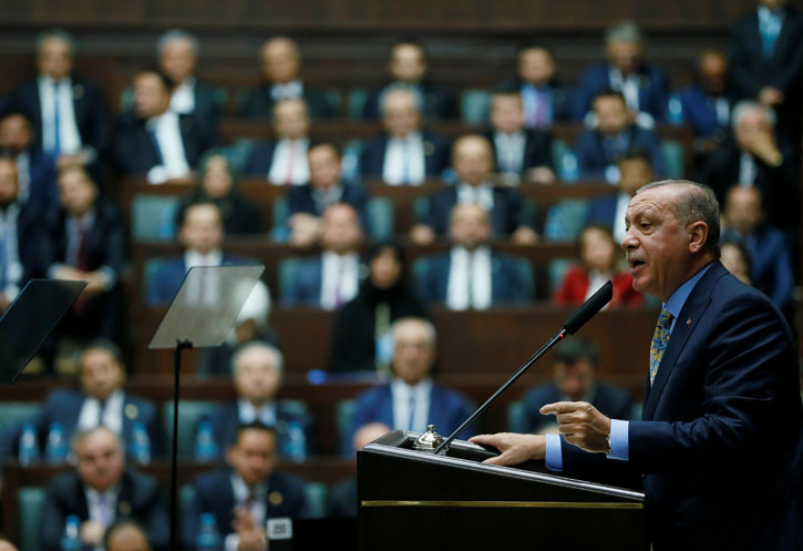 El presidente de Turquía, Recep Tayyip Erdogan, informa en el Parlamento sobre el asesinato del periodista saudí Jamal Khashoggi. REUTERS