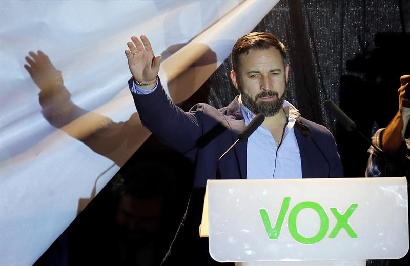 El presidente de Vox, Santiago Abascal, valora los resultados electorales del 28-A. EFE/Juan Carlos Hidalgo