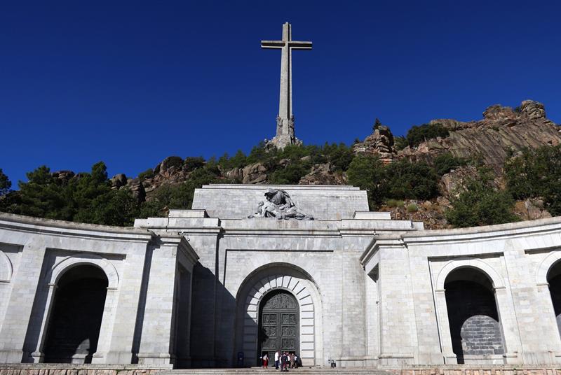 Vista del Valle de los Caídos, situado en el municipio madrileño de San Lorenzo de El Escorial. EFE/ Ángel Díaz