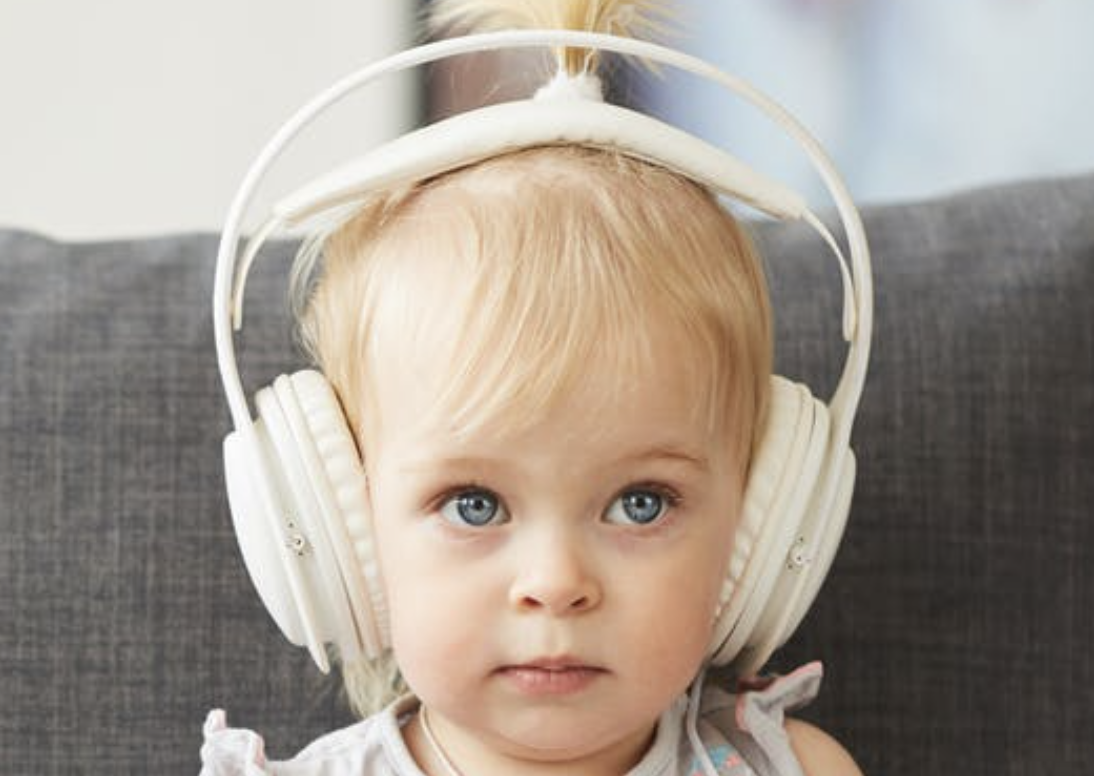 Audiolibros o humanos: ¿quién ayuda a desarrollar mejor la comprensión lectora infantil?