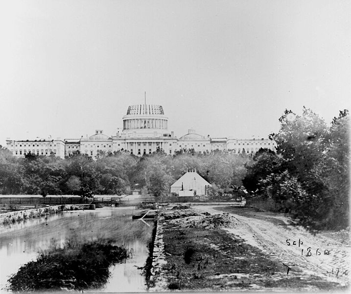 El Capitolio en construcción en 1860. Wikimedia Commons / National Archives and Records Administration