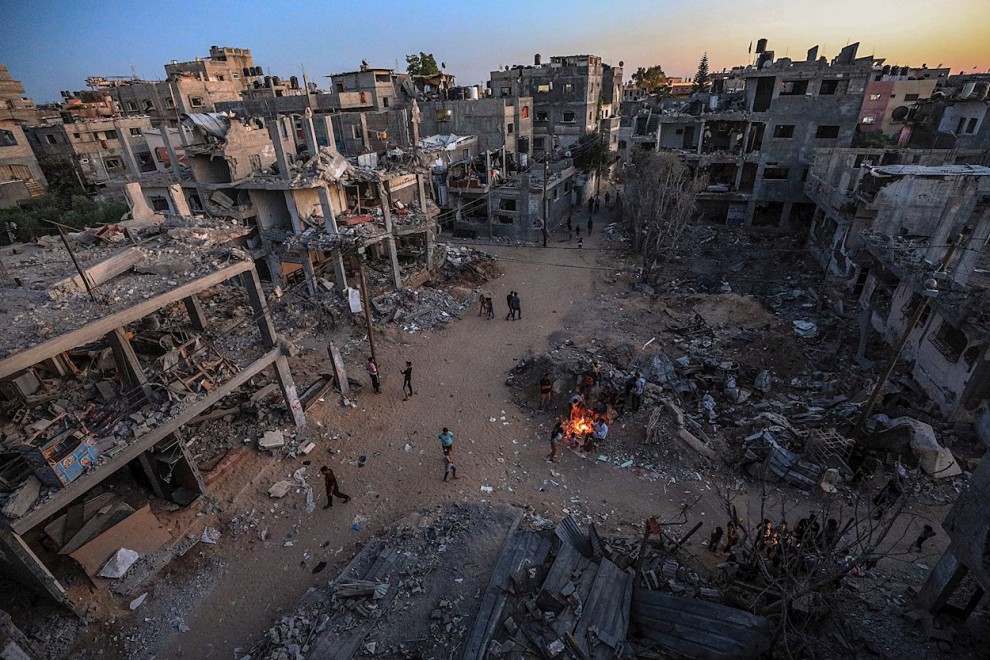 Imagen de una zona de la Franja de Gaza destrozada por los bombardeos de Israel. — Mohammed Saber / EFE