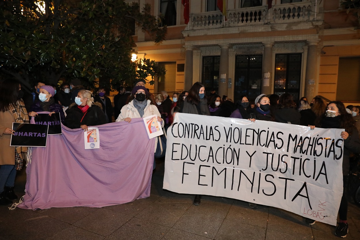 Manifestación contra la violencia machista en el barrio madrileño de Vallecas, en el 25-N de 2021. EUROPA PRESS/Isabel Infantes