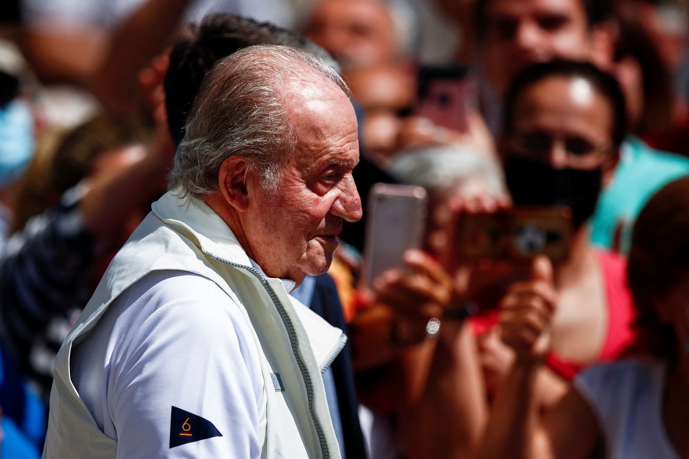 El rey Juan Carlos, a su llegada al Club Náutico de Sanxenxo. REUTERS/Pedro Nunes