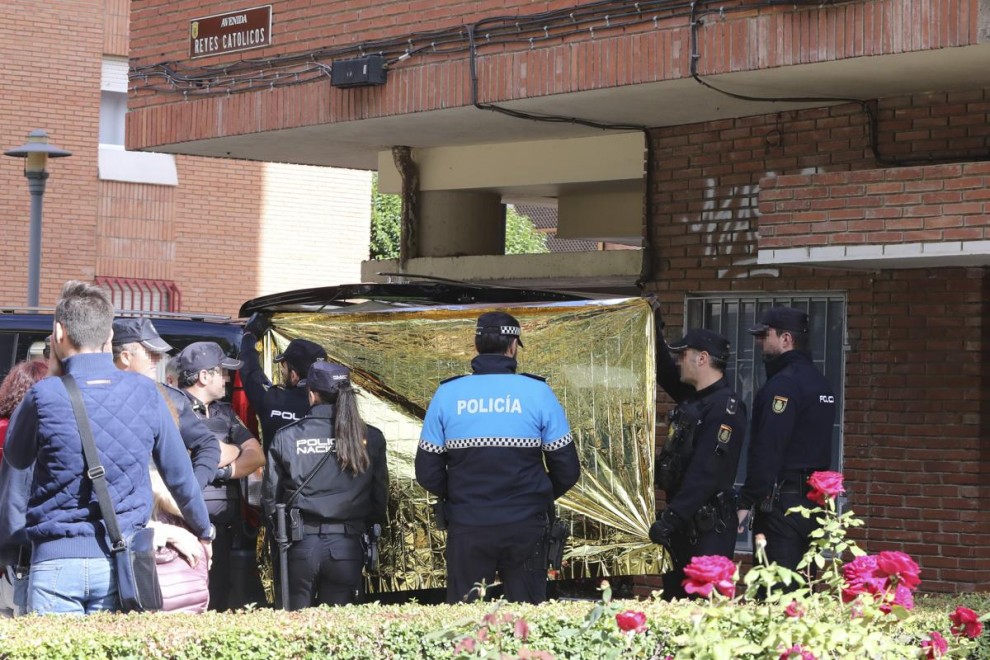 La Policía Nacional investiga como violencia machista el asesinato de una mujer de 32 años en Palencia por su pareja de 36, a 26 de septiembre de 2022. -EFE/ Almudena Álvarez