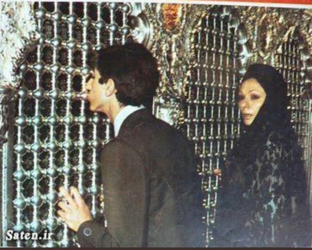 Visita de Farh Diba y el príncipe Reza al santuario de Emam Reza, Mashhad, 28 de mayo de 1978