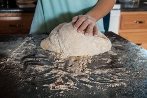 Preparando pan casero