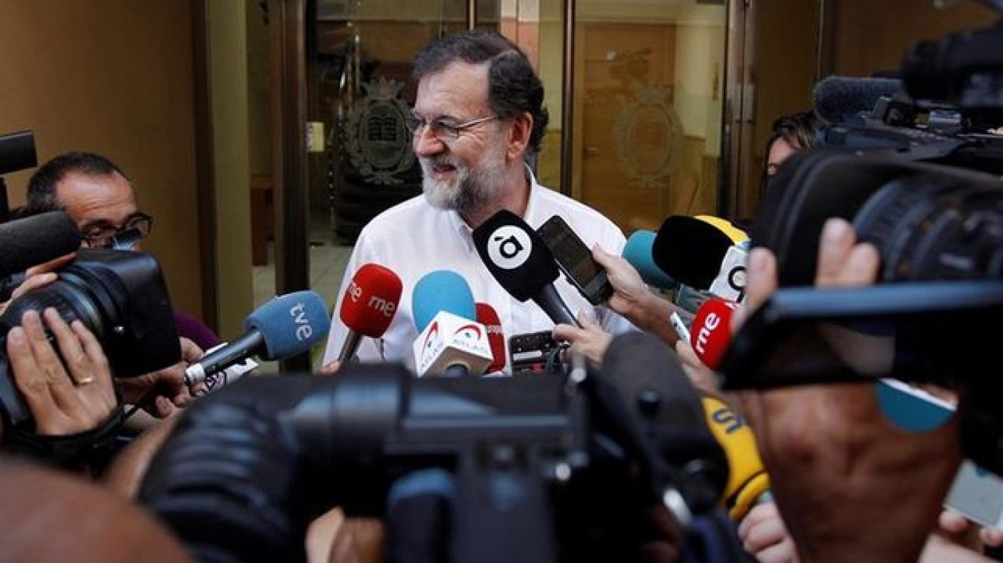 Mariano Rajoy, en su primer día en Santa Pola. EFE.