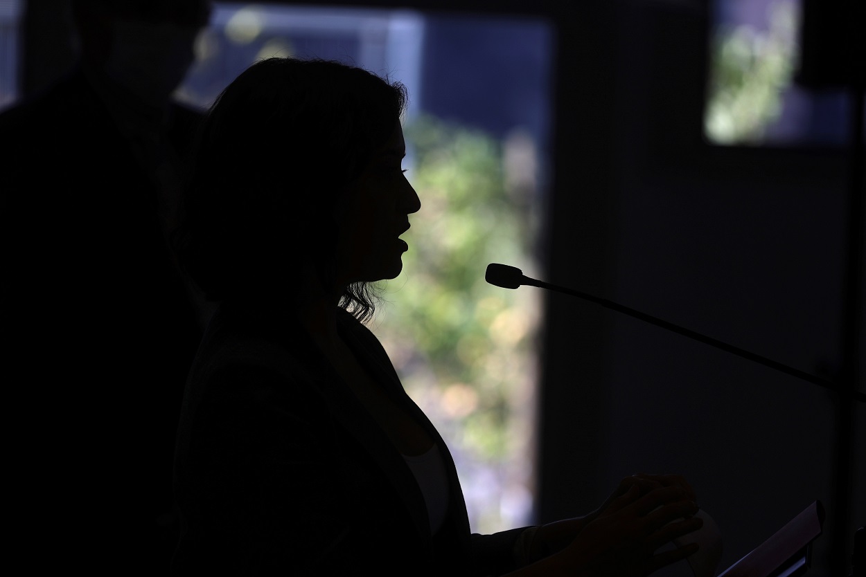 La presidenta de la Comunidad de Madrid, Isabel Díaz Ayuso, durante la inauguración del inicio del curso escolar 2020/21. EFE/Rodrigo Jiménez