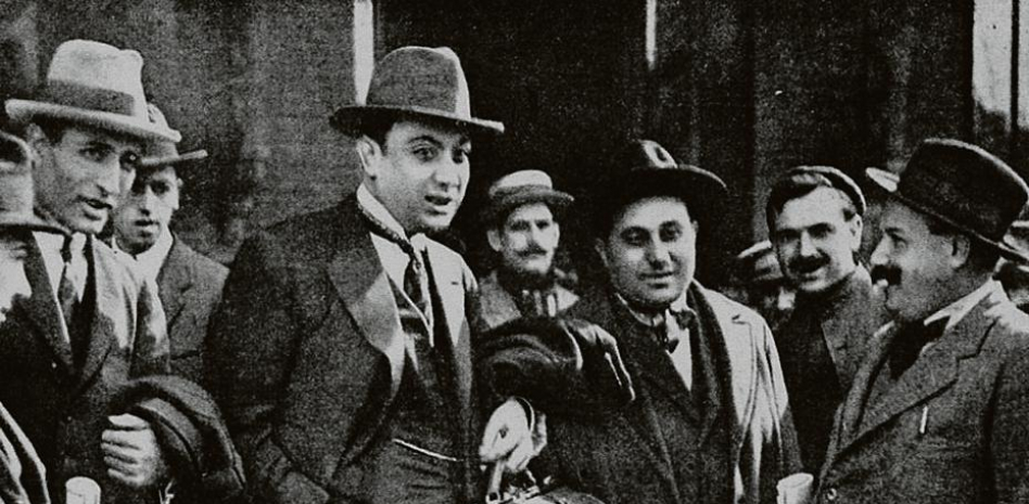 Una imatge d'arxiu de Salvador Seguí, al centre de la fotografia.
