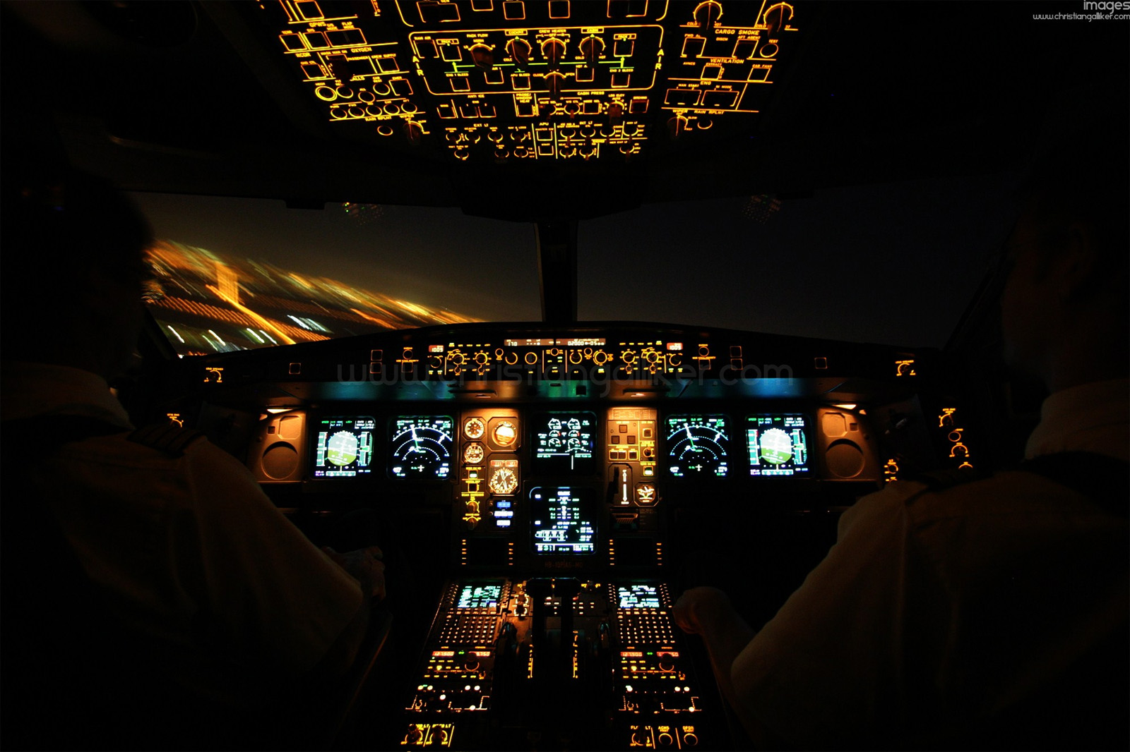 Cabina de vuelo de un Airbus A330-200